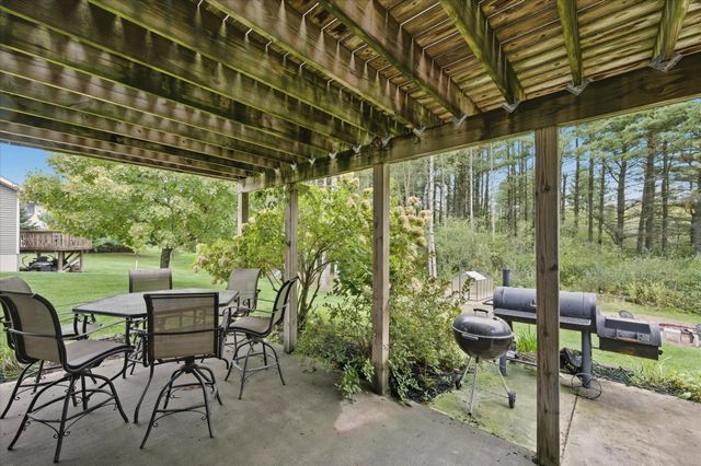 481 Martin Way, Somerset, WI 54025