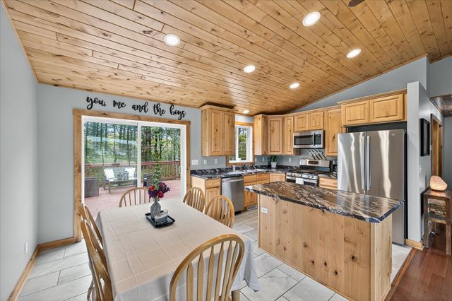 481 Martin Way, Somerset, WI 54025