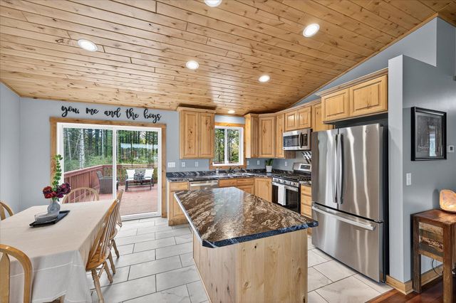 481 Martin Way, Somerset, WI 54025