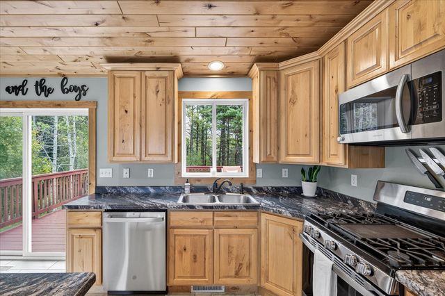 481 Martin Way, Somerset, WI 54025