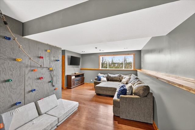 481 Martin Way, Somerset, WI 54025