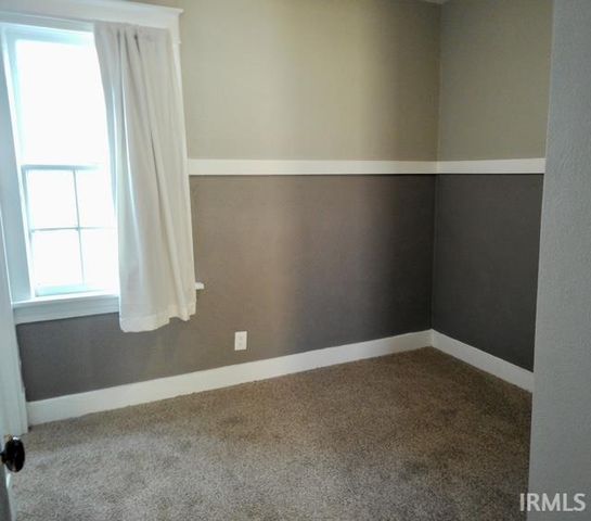 1730 Kendall Street, South Bend, IN 46613