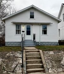 1730 Kendall Street, South Bend, IN 46613