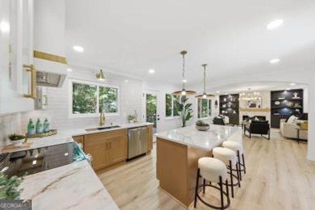 3774 Hollow Oak Lane, Stonecrest, GA 30038