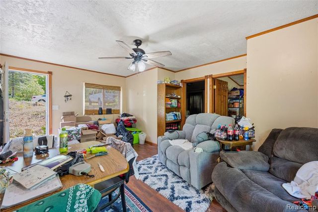 5842 Woodland Drive, Lake, MI 48632
