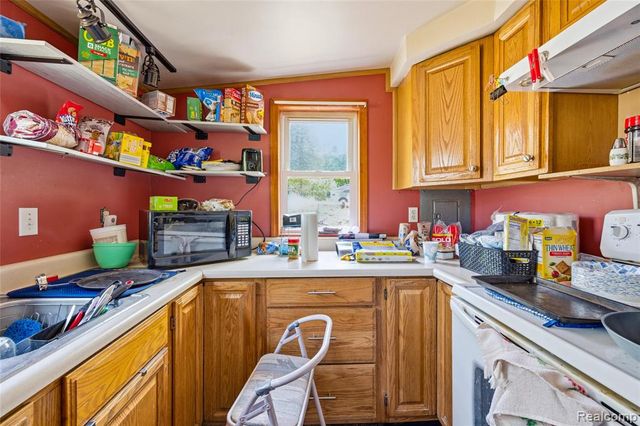 5842 Woodland Drive, Lake, MI 48632
