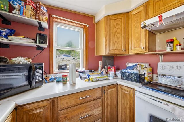 5842 Woodland Drive, Lake, MI 48632