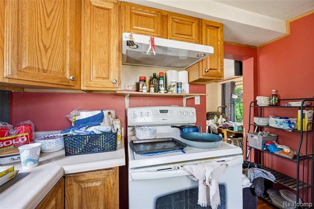 5842 Woodland Drive, Lake, MI 48632