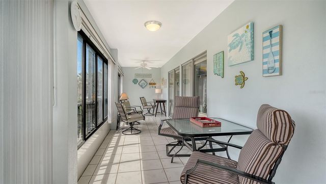 225 HOURGLASS WAY 202, Sarasota, FL 34242