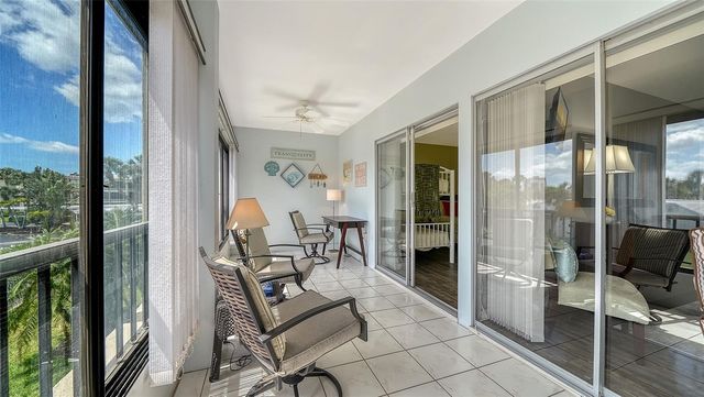 225 HOURGLASS WAY 202, Sarasota, FL 34242