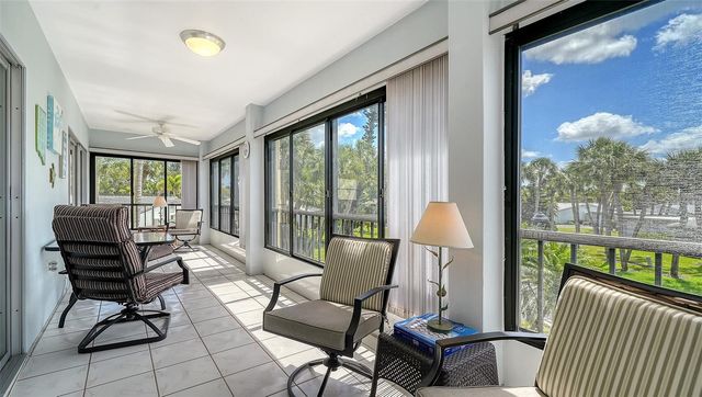 225 HOURGLASS WAY 202, Sarasota, FL 34242