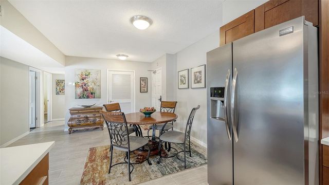 225 HOURGLASS WAY 202, Sarasota, FL 34242