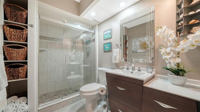 225 HOURGLASS WAY 202, Sarasota, FL 34242