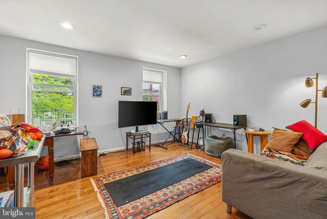 903 S 13TH ST, Philadelphia, PA 19147