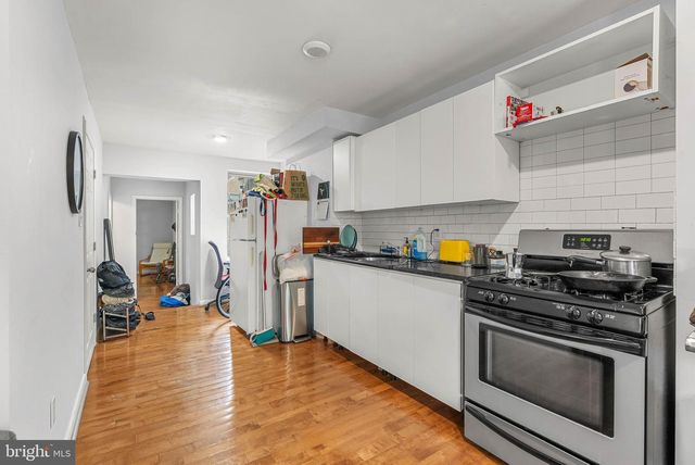 903 S 13TH ST, Philadelphia, PA 19147