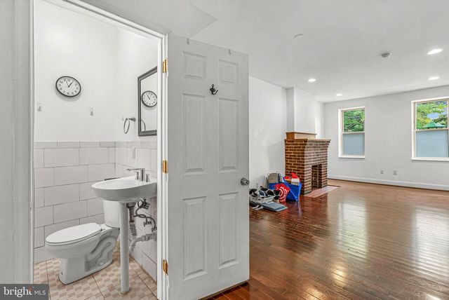 903 S 13TH ST, Philadelphia, PA 19147