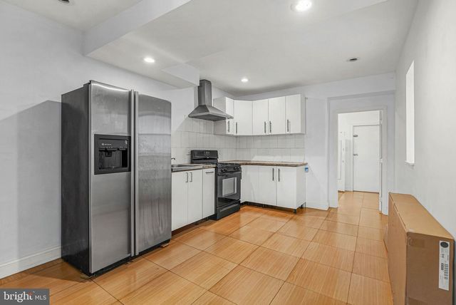 903 S 13TH ST, Philadelphia, PA 19147