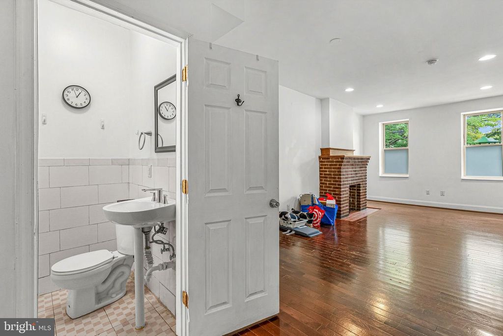 903 S 13TH ST, PHILADELPHIA, PA 19147 — photo 5