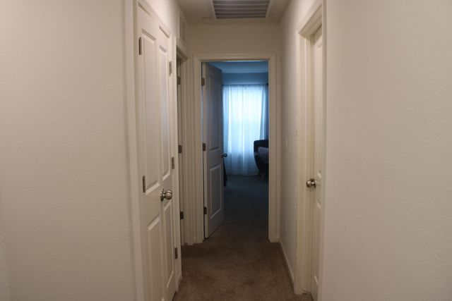 5586 E Saginaw Way, Fresno, CA 93722