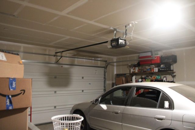 5586 E Saginaw Way, Fresno, CA 93722