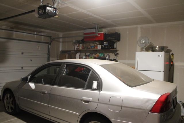 5586 E Saginaw Way, Fresno, CA 93722