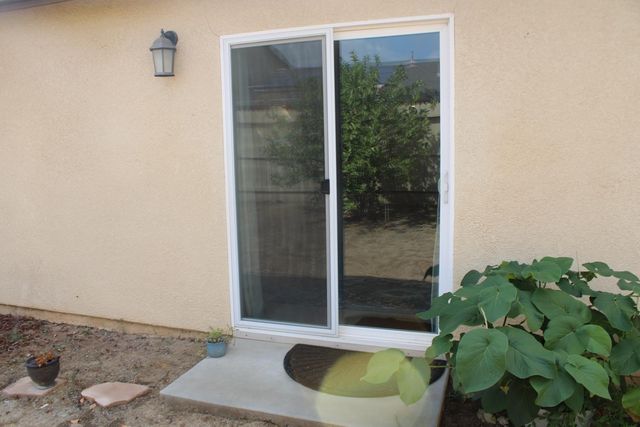 5586 E Saginaw Way, Fresno, CA 93722