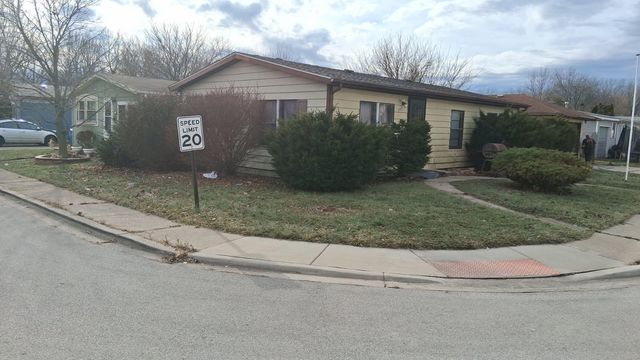 1111 Barry Lane, Sauk Village, IL 60411