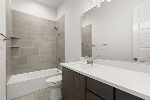 5205 Rutherford Drive, Midlothian, TX 76065