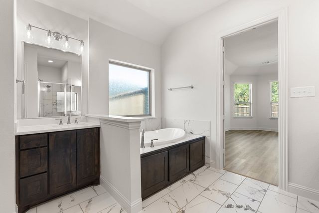 5205 Rutherford Drive, Midlothian, TX 76065