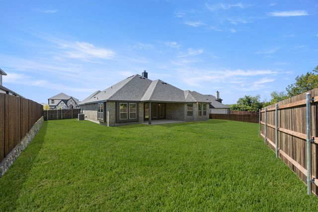 5205 Rutherford Drive, Midlothian, TX 76065