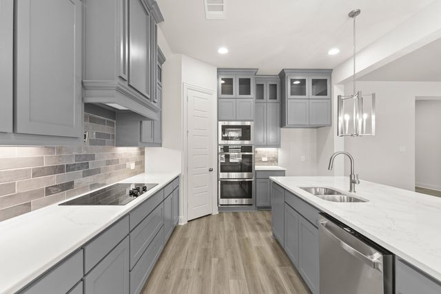 5205 Rutherford Drive, Midlothian, TX 76065