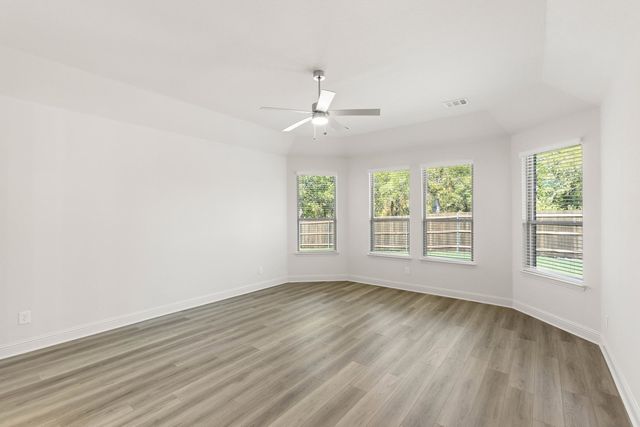 5205 Rutherford Drive, Midlothian, TX 76065