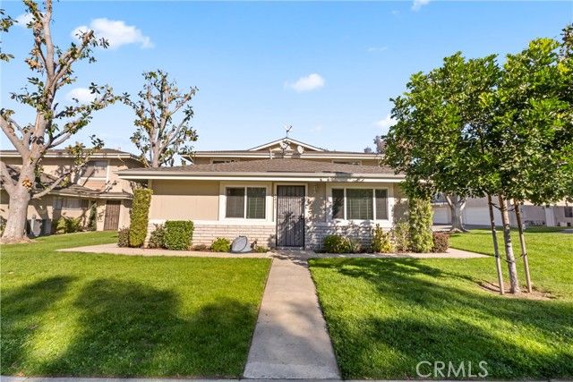 2451 College, La Verne, CA 91750