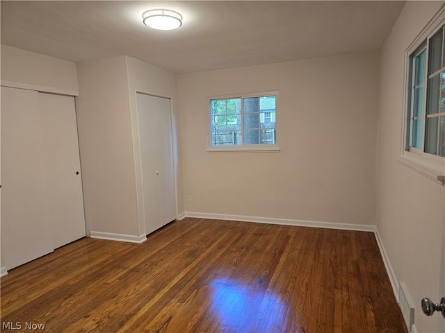 1800 Liberty Drive, Akron, OH 44313