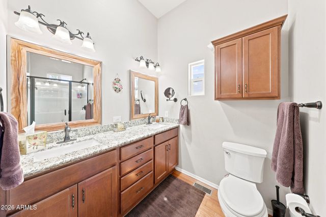 629 NAVAJO --, Mesa, AZ 85205