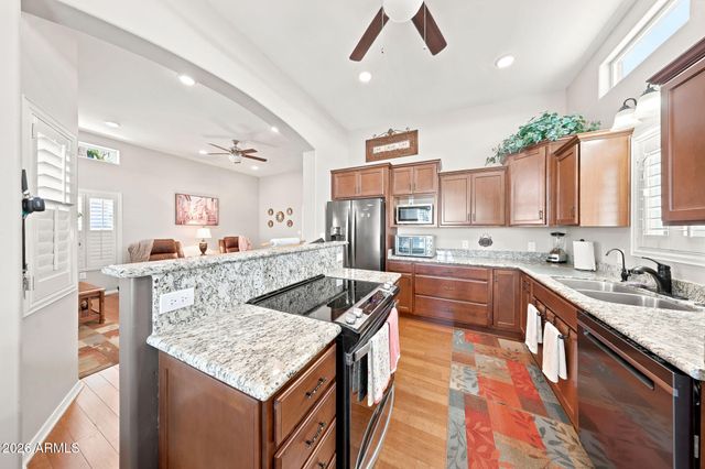 629 NAVAJO --, Mesa, AZ 85205