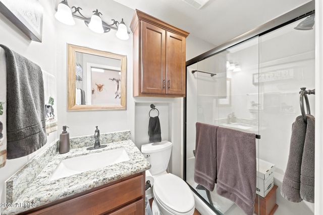 629 NAVAJO --, Mesa, AZ 85205