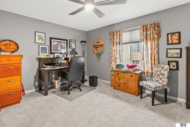 619 S 186th Street, Omaha, NE 68022