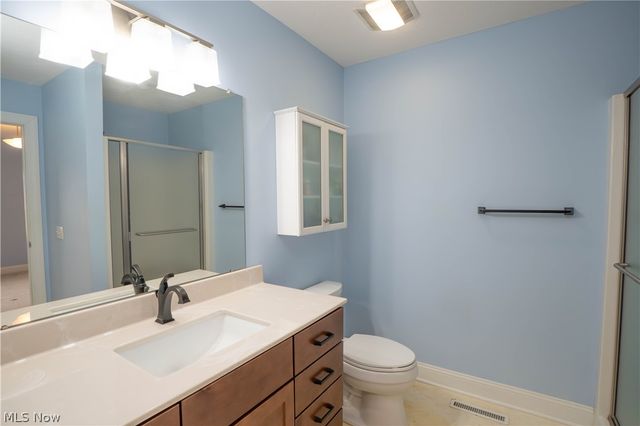 3301 Sumser Street NW, North Canton, OH 44720