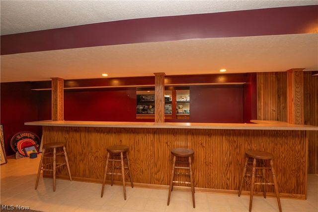 3301 Sumser Street NW, North Canton, OH 44720