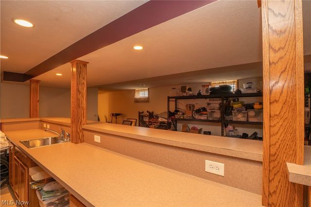 3301 Sumser Street NW, North Canton, OH 44720