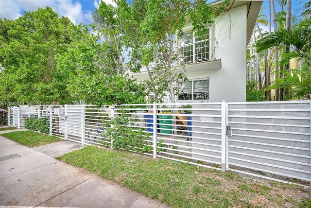 1560 Meridian Avenue 207, Miami Beach, FL 33139