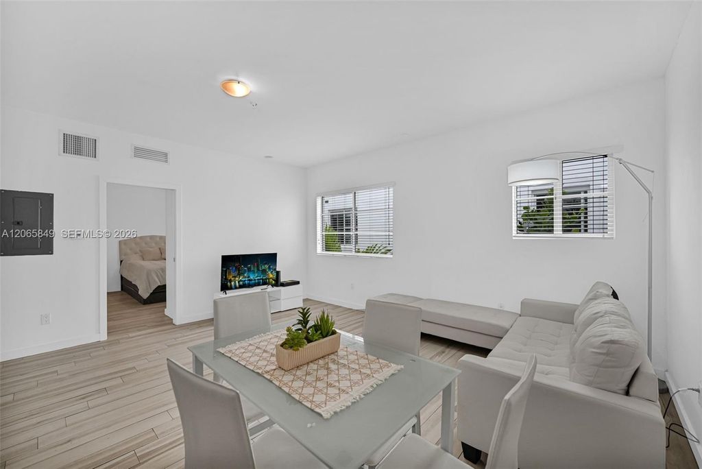1560 Meridian Avenue 207, Miami Beach, FL 33139