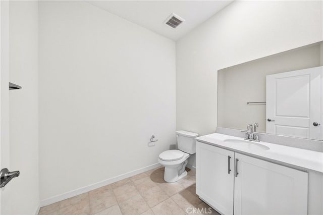 2961 W Lincoln 6, Anaheim, CA 92801