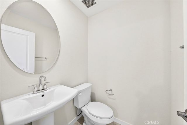 2961 W Lincoln 6, Anaheim, CA 92801