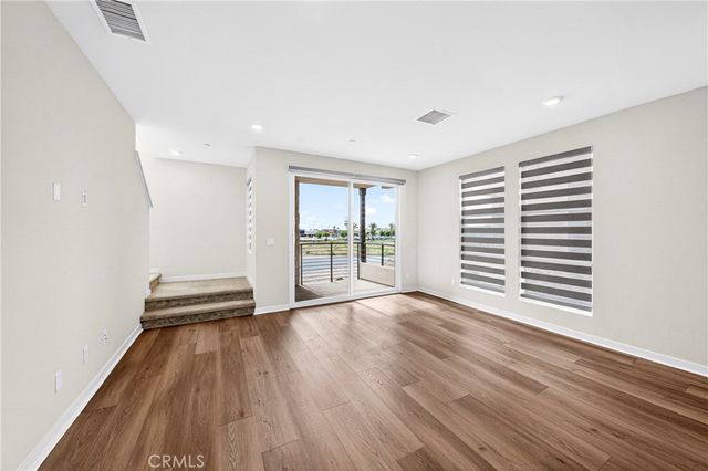 2961 W Lincoln 6, Anaheim, CA 92801