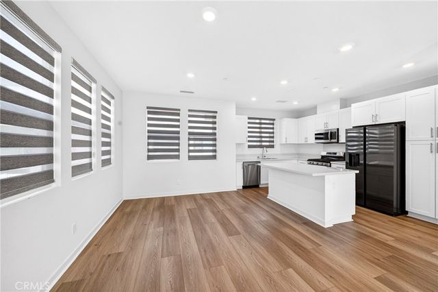 2961 W Lincoln 6, Anaheim, CA 92801