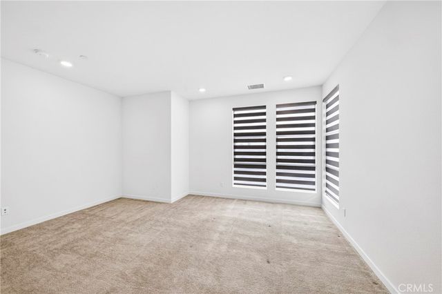 2961 W Lincoln 6, Anaheim, CA 92801