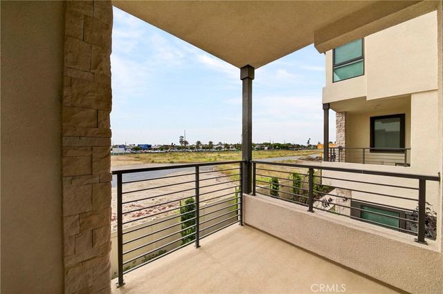 2961 W Lincoln 6, Anaheim, CA 92801
