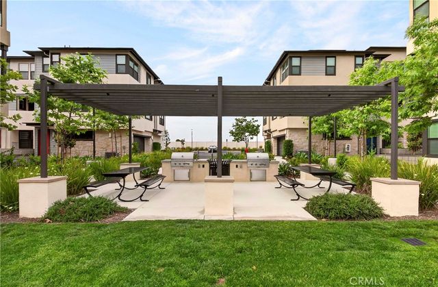 2961 W Lincoln 6, Anaheim, CA 92801